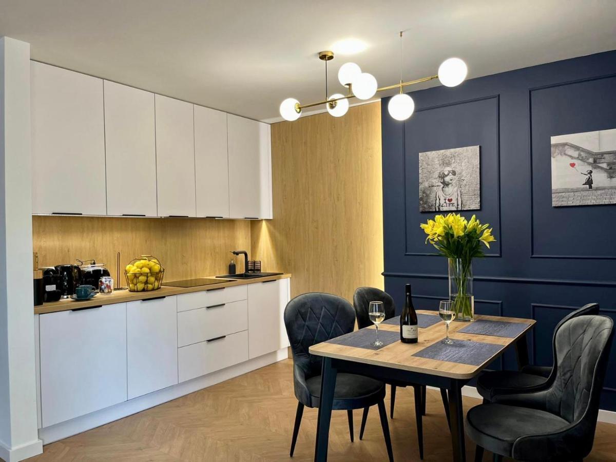 Apartamenty Maxa Czornyja Еленя-Гура Экстерьер фото