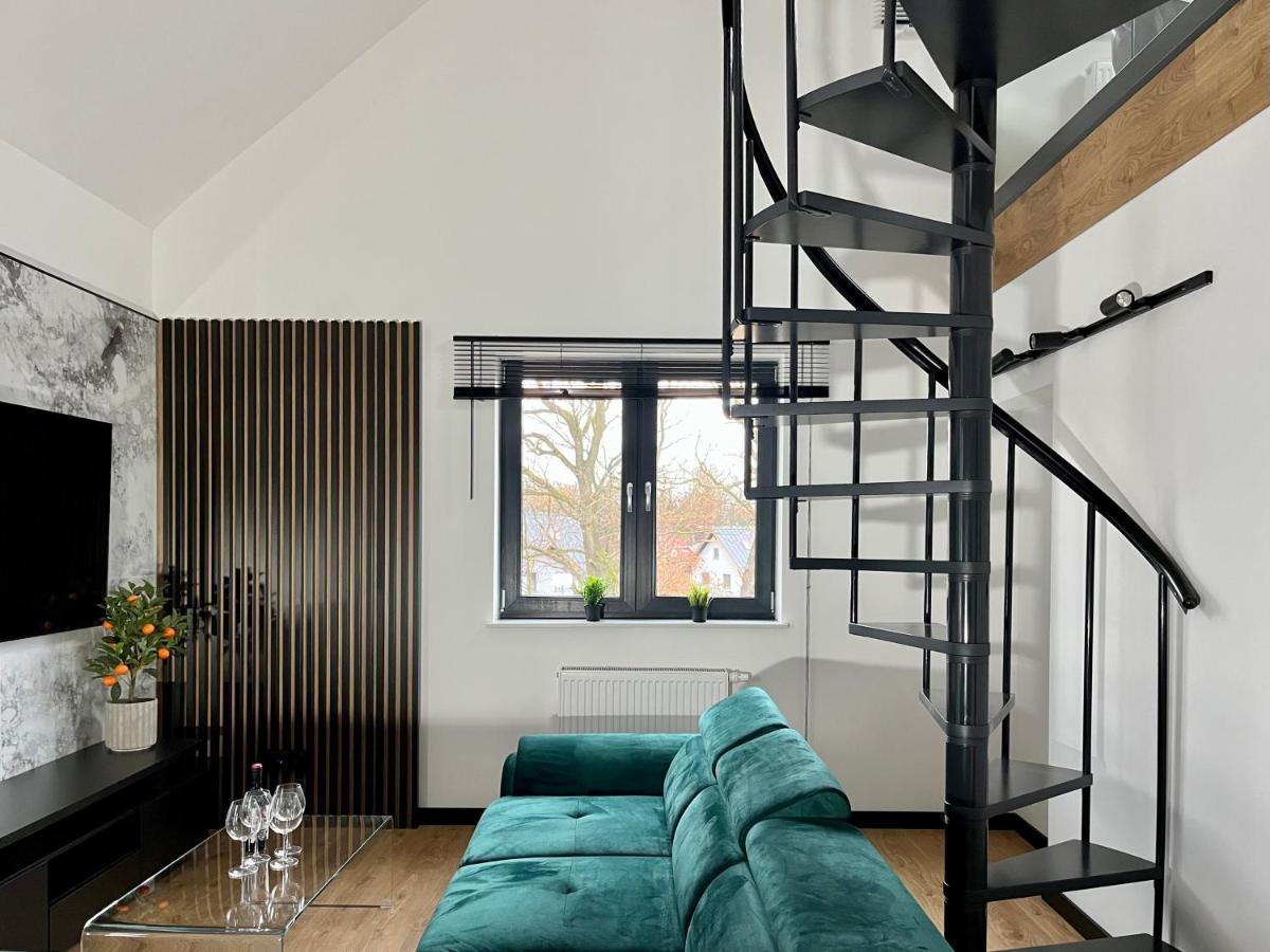 Apartamenty Maxa Czornyja Еленя-Гура Экстерьер фото