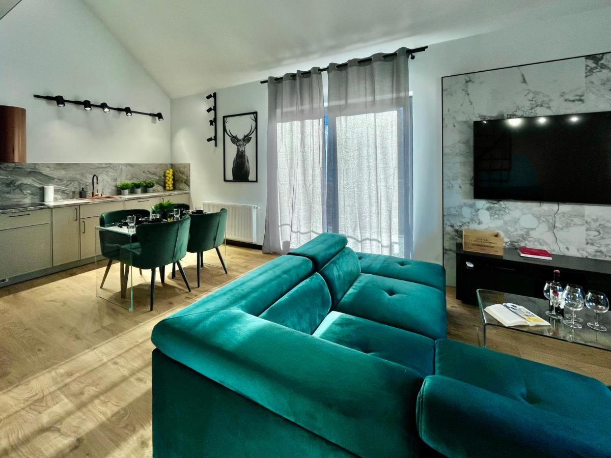 Apartamenty Maxa Czornyja Еленя-Гура Экстерьер фото